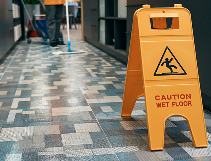 slip-accident-lawyer-california-dfg